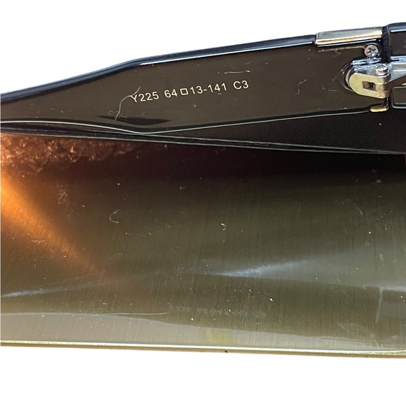 Fendi Stylish Brown Sunglasses - Picture 6 of 11